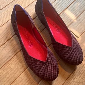 Rothy’s size 8 berry lattice stitch flats EUC